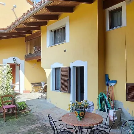 Ca Borgo Vecchio شقة فندقية Brusasco